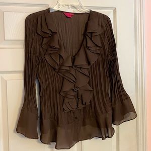 Sunny Leigh brown size Large.
